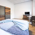 Epicenter - Rooms & Terrace