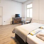 Epicenter - Rooms & Terrace